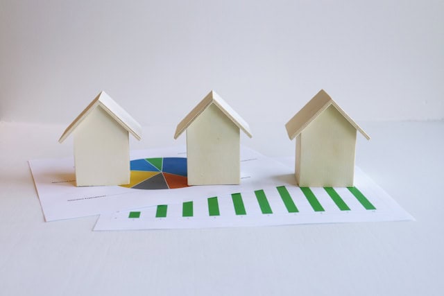 model houses with data